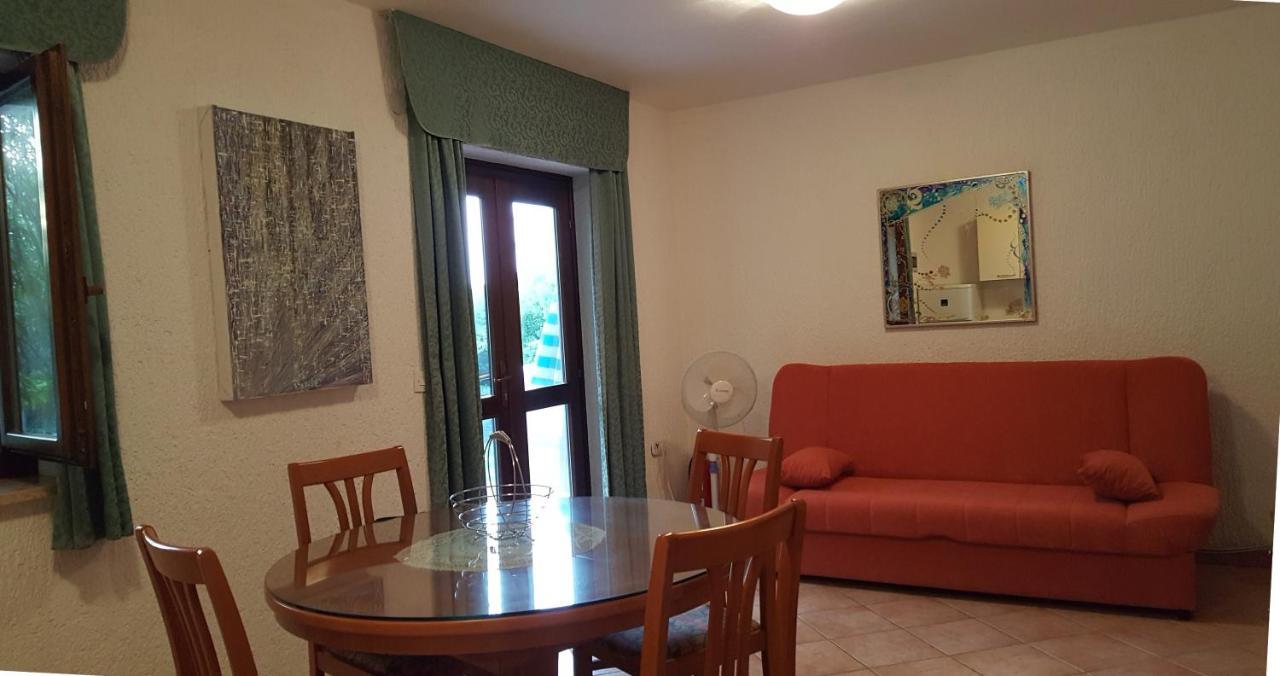 Apartments Coki Funtana Exterior foto