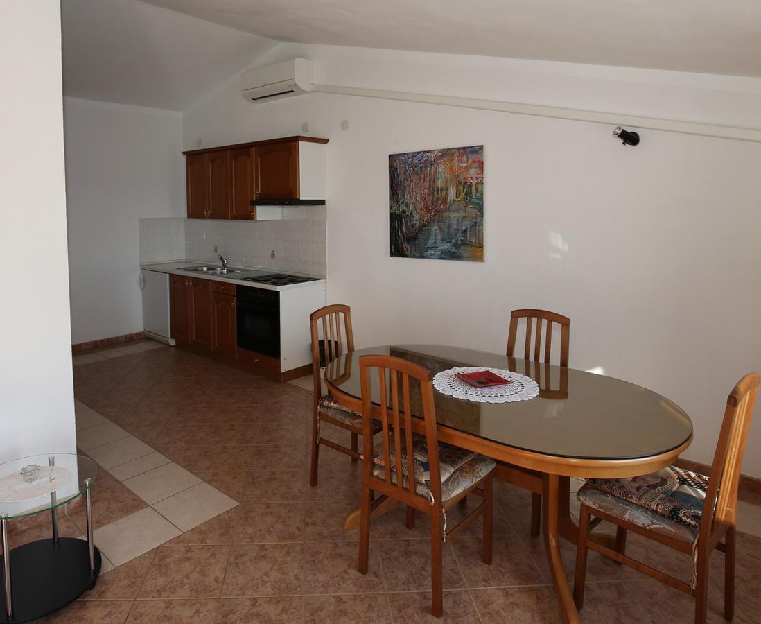 Apartments Coki Funtana Exterior foto